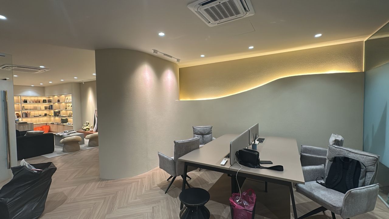 Showroom 6